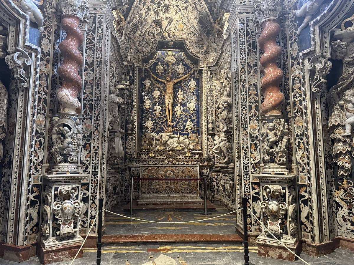 קפלת הצלוב, קתדרלת מונריאלה