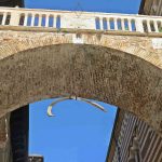 ורונה: עצם הלוויתן המסתורית על ארקו דלה קוסטה